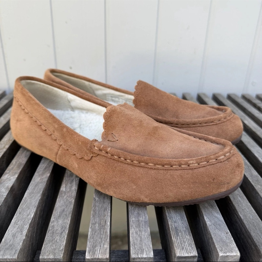 Vionic McKenzie Women’s Tan Suede Moccasin Slippers Loafers Sz 9 Toffee Comfort